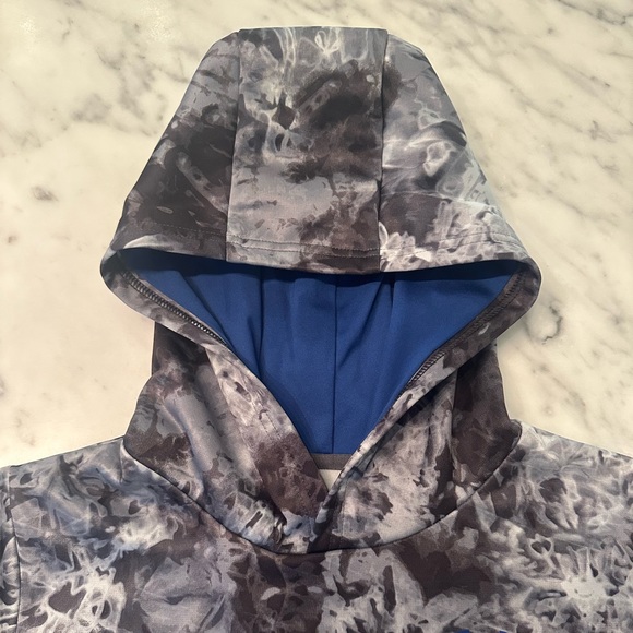 Under Armor Hoodie in grey storm with blue trim - SIZE YOUTH LARGE - Picture 2 of 6